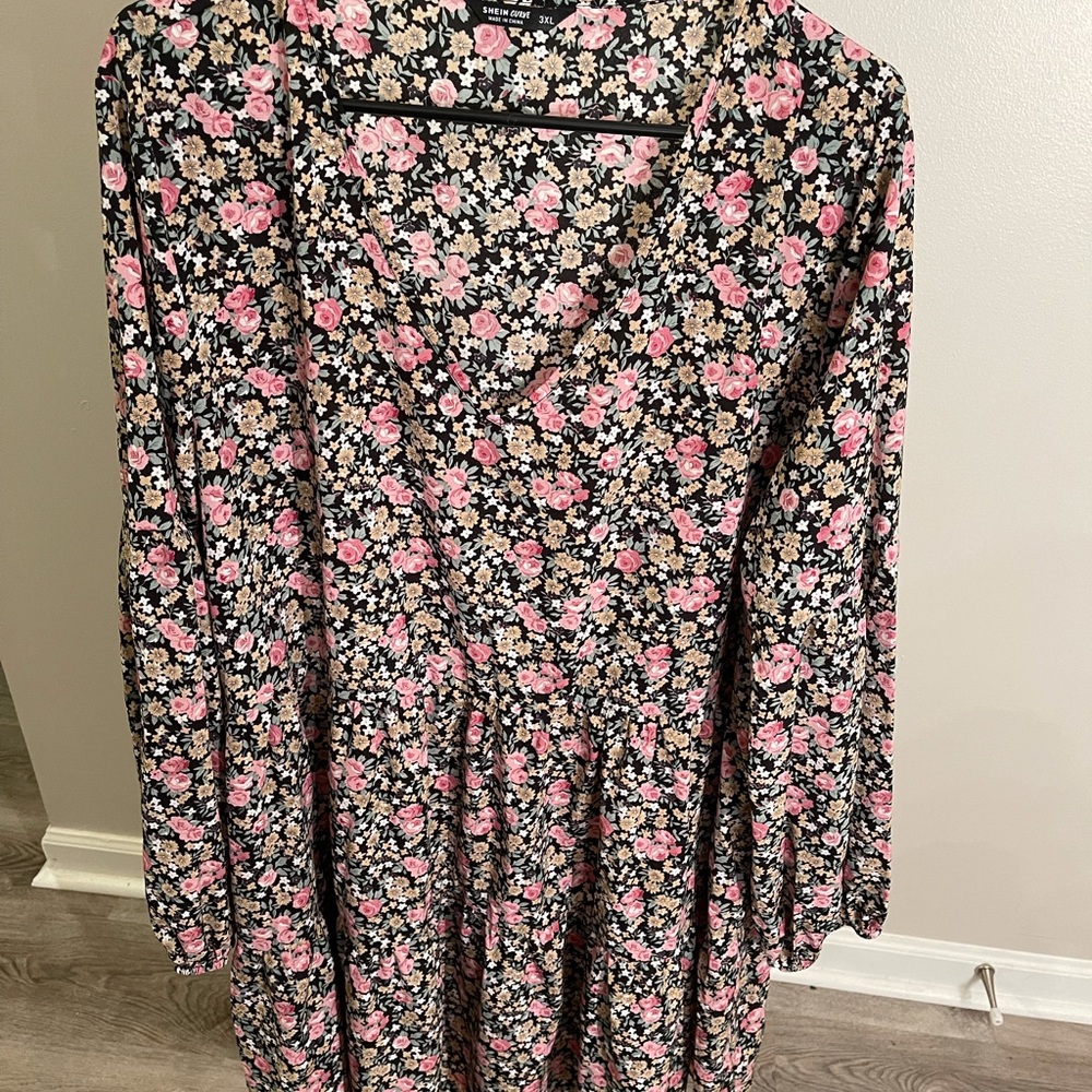 SHEIN Curve Floral Tiered Midi Dress